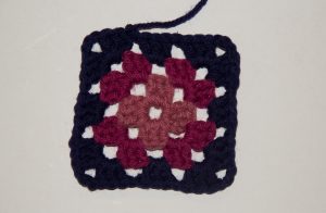 "Multi-Colored Granny Square" - Step-by-Step Tutorial (Round 3)