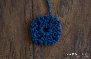 Off-Centered Granny Square - Pattern & Tutorial - Yarn Tale Collective