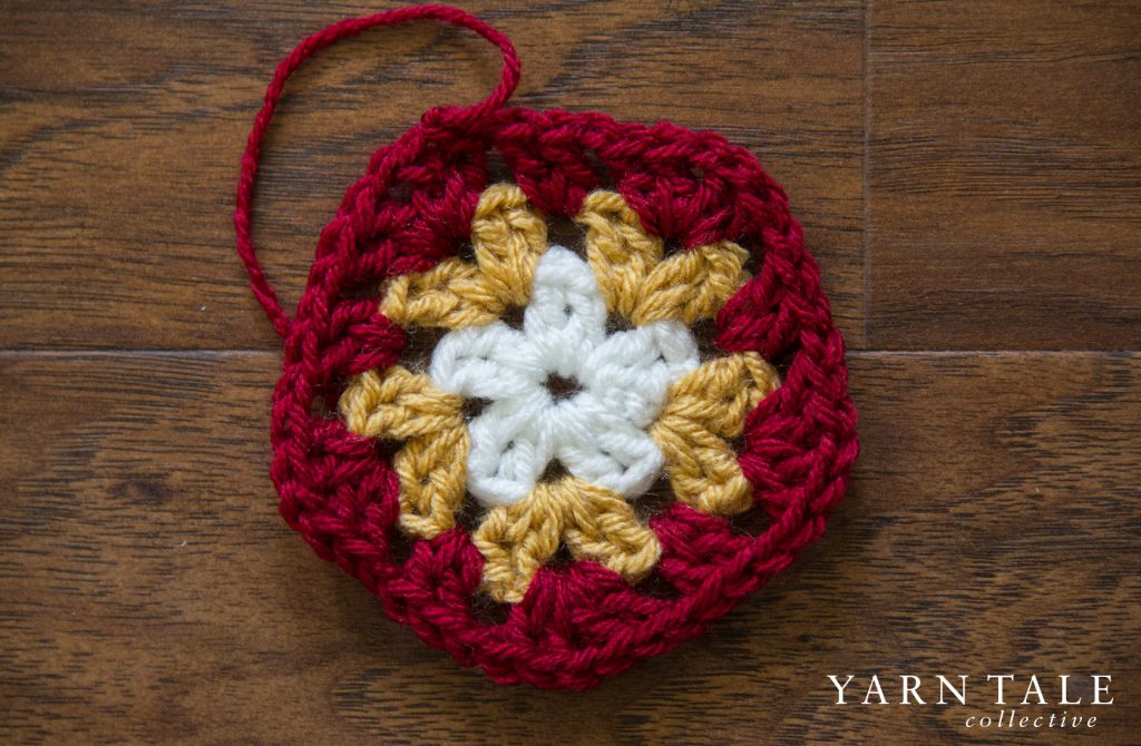 Granny Pentagon - Pattern & Tutorial - Yarn Tale Collective